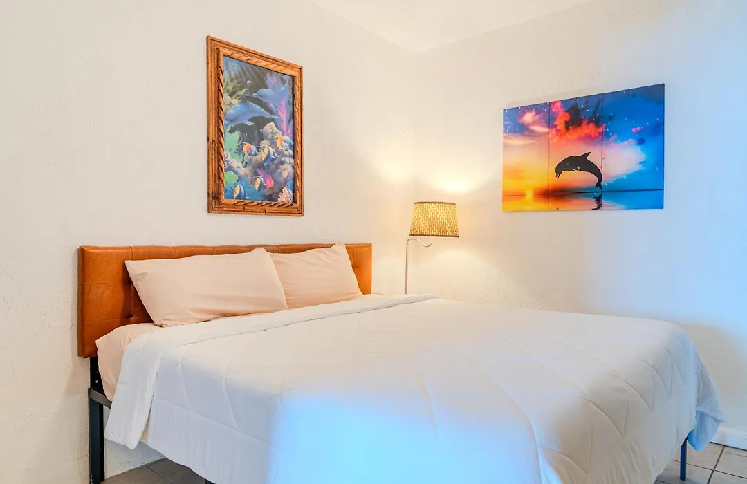 Coconut Palms Inn-1