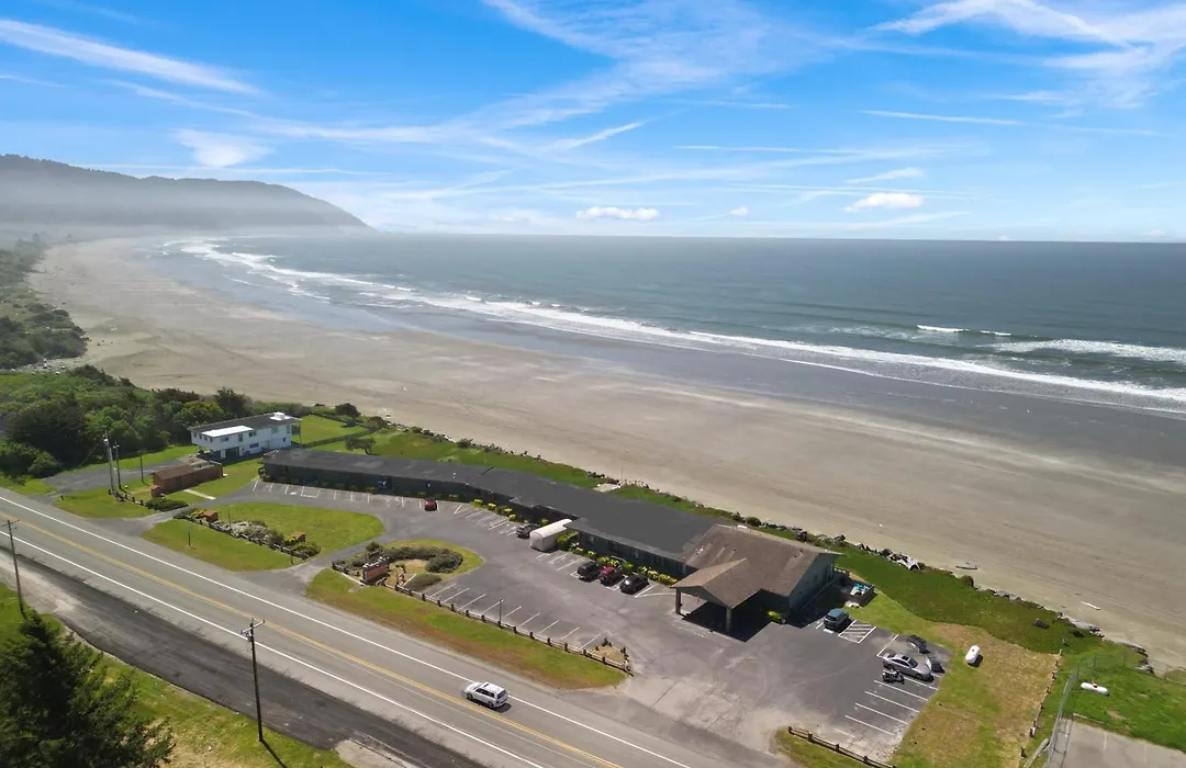 Crescent Beach Motel-1
