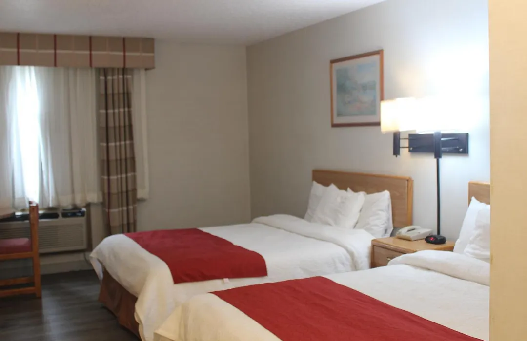 Eastwood Inn-1