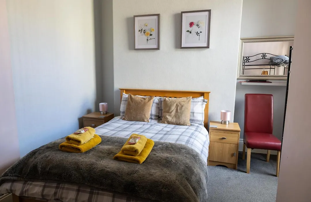 Carlton House Guesthouse-1