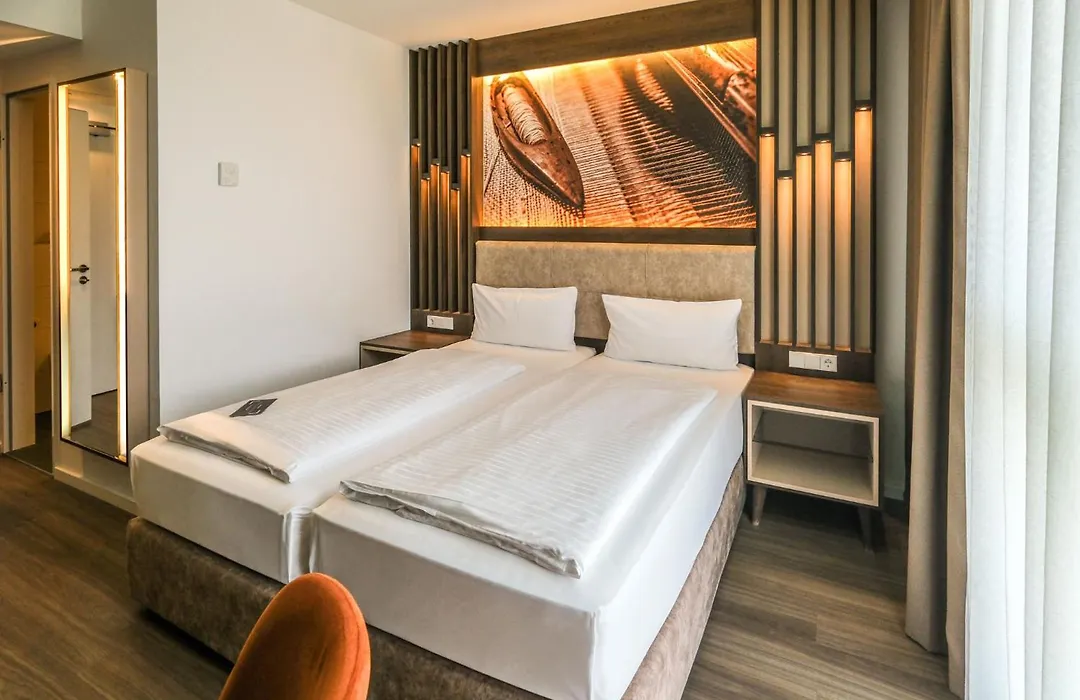 Roomingtons Laichingen Alb-1