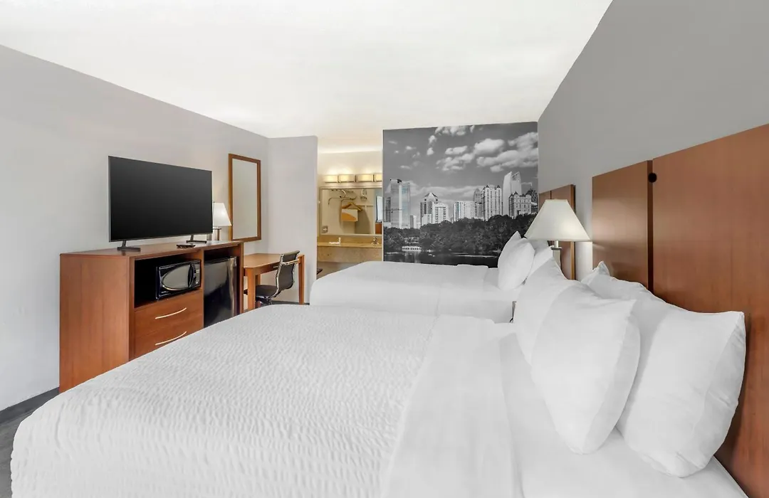 Clarion Pointe Morrow - Atlanta South-1