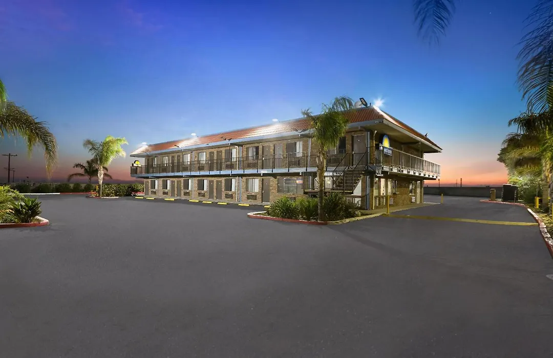 Days Inn By Wyndham Lost Hills-1