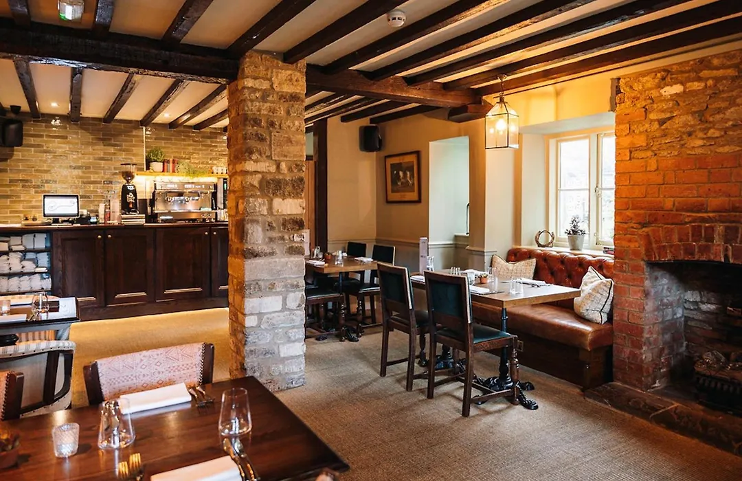Eliot Arms-1