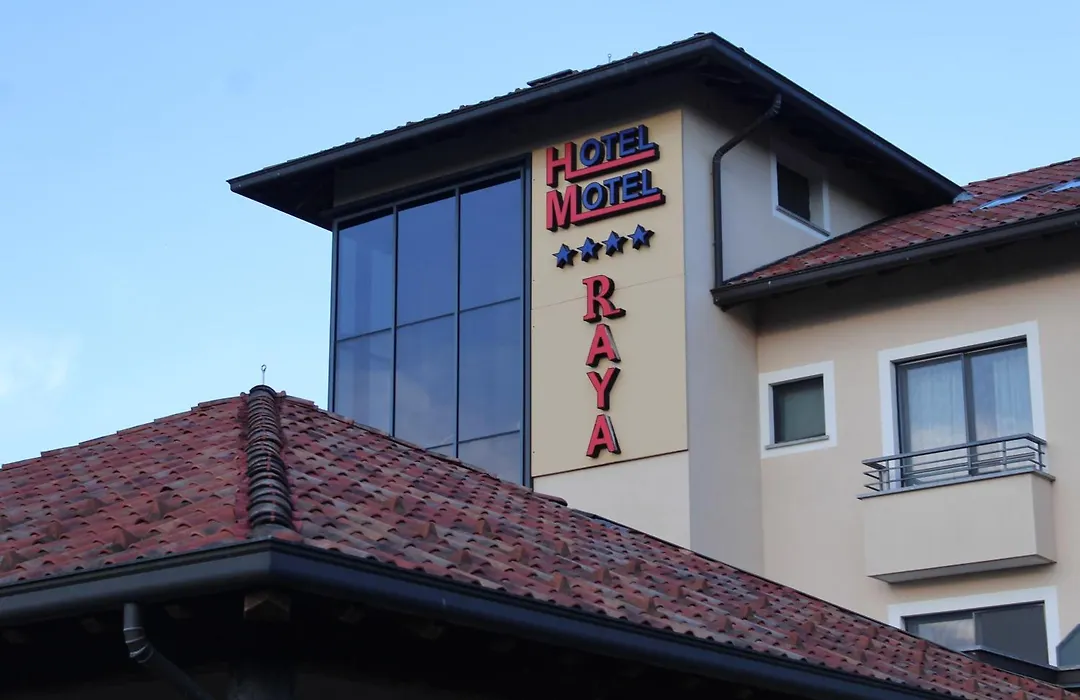 Raya Hotel-1