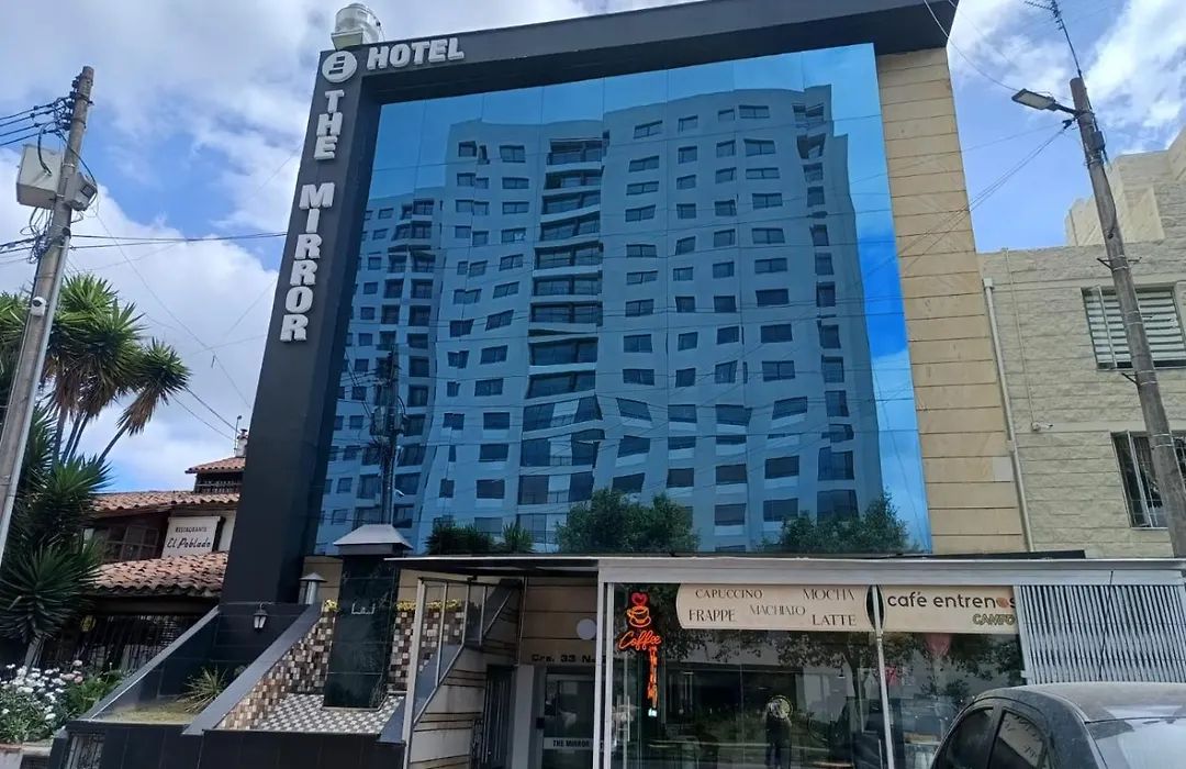 Hotel The Mirror - Corferias - Movistar Arena-1