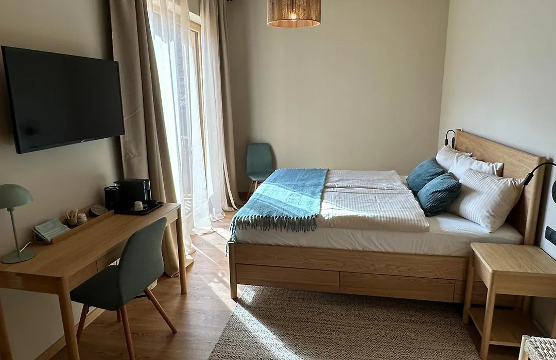 Weinquartier - Weinrebenblick Kleindienst-1
