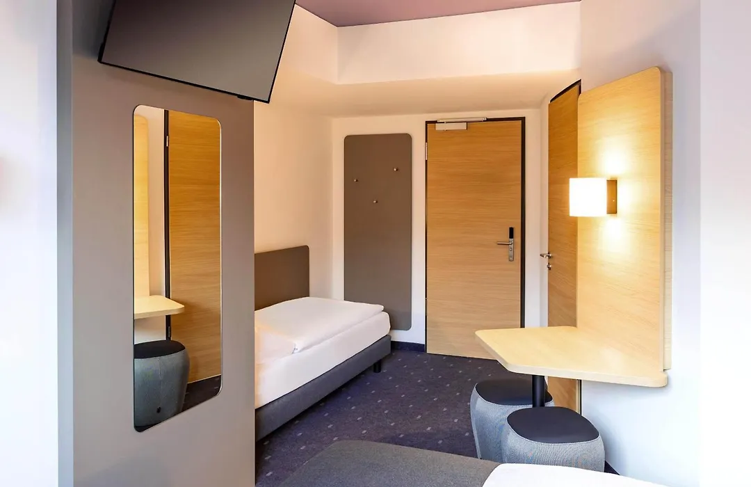 B&B Hotel Augsburg-Süd-1