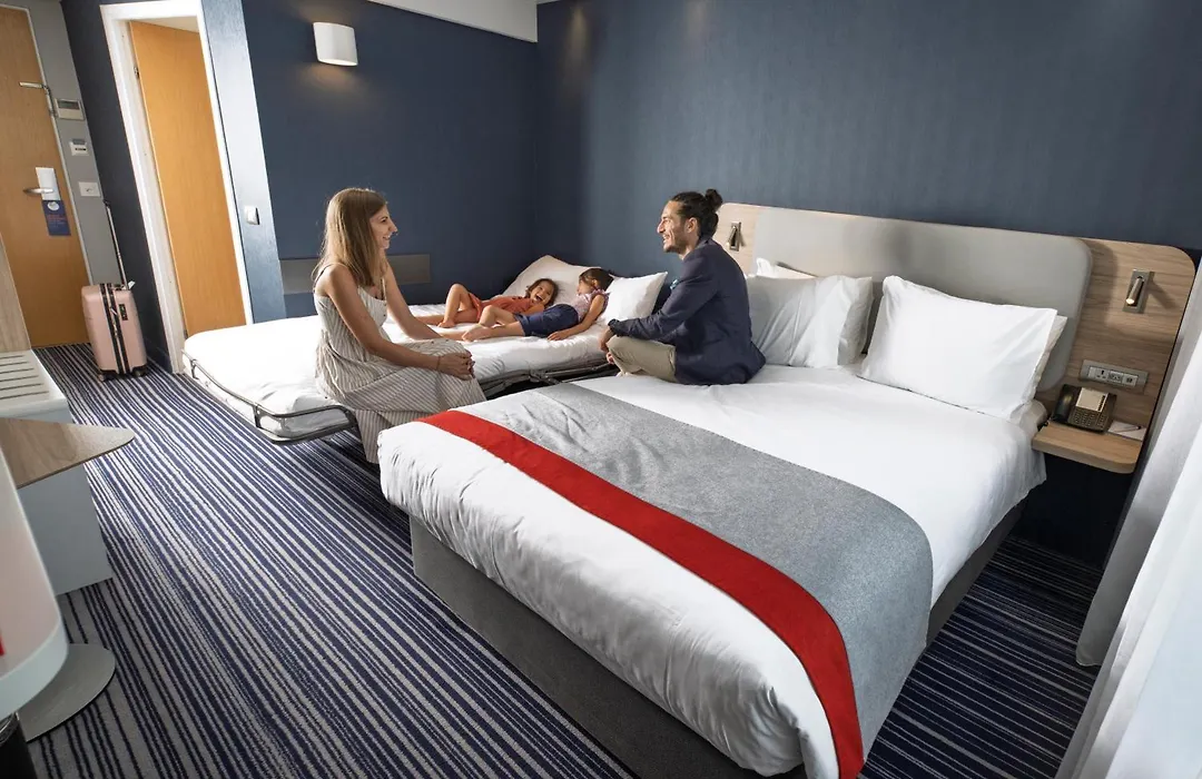 Holiday Inn Express Geneva Airport By Ihg-1