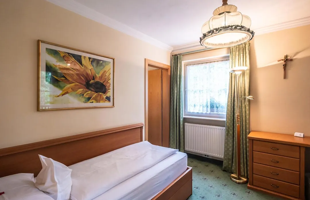 Hotel Koenig Laurin-1