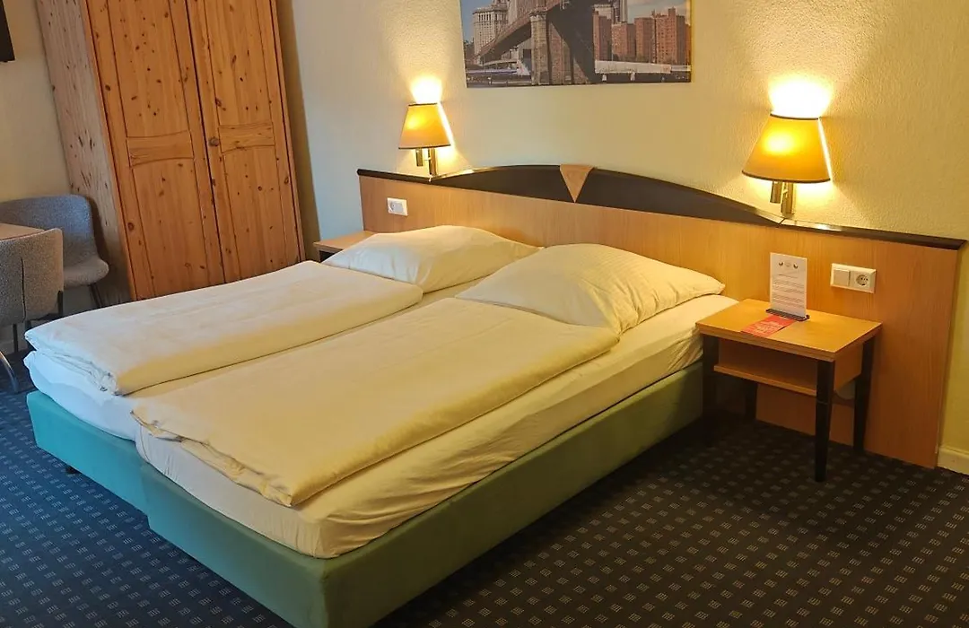 Hotel Flora-1