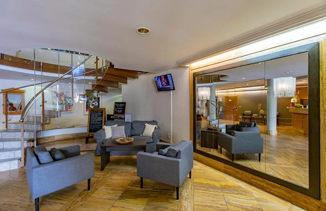 Hotel Pelikan-1