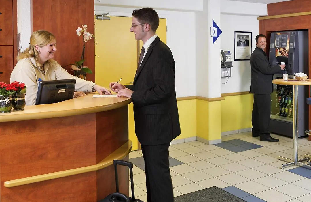 ibis budget Aachen Raeren Grenze-1