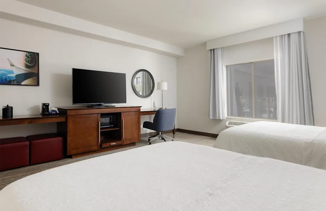 Hampton Inn & Suites Palmdale-1