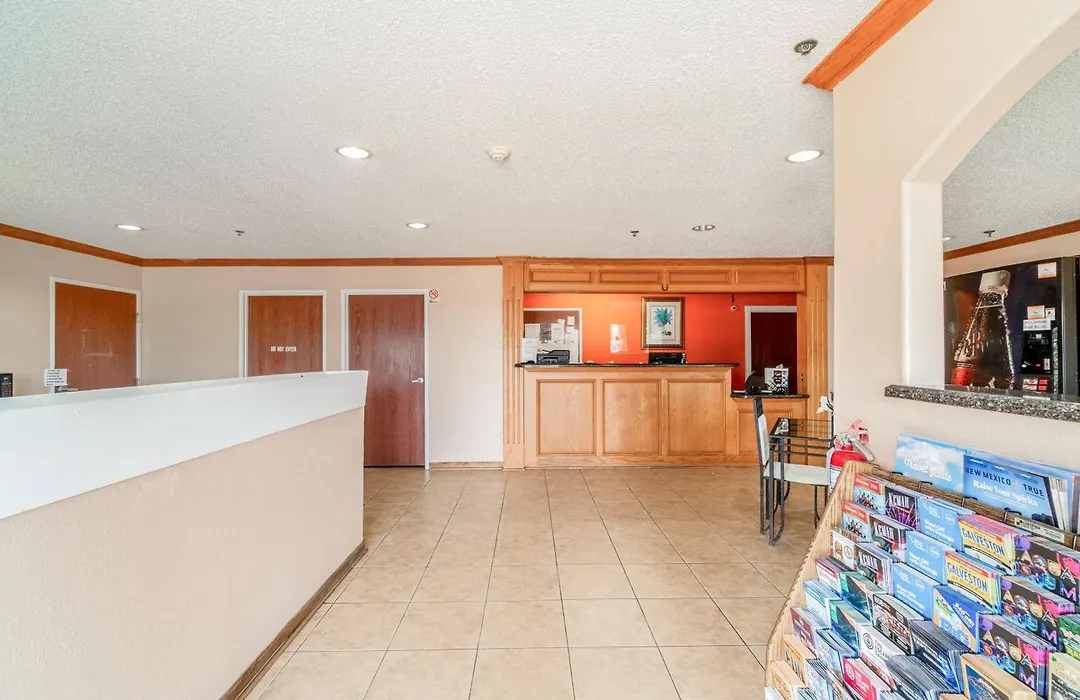 Capital O Fairway Inn - Baytown La Porte Tx-1