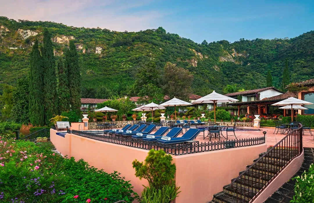 Hotel Atitlan-1