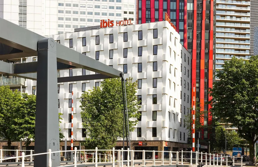Ibis Rotterdam City Centre-1