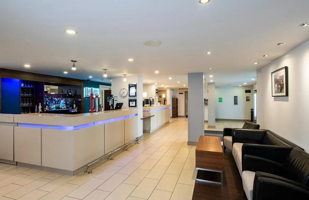 Holiday Inn Express Stirling By Ihg-1