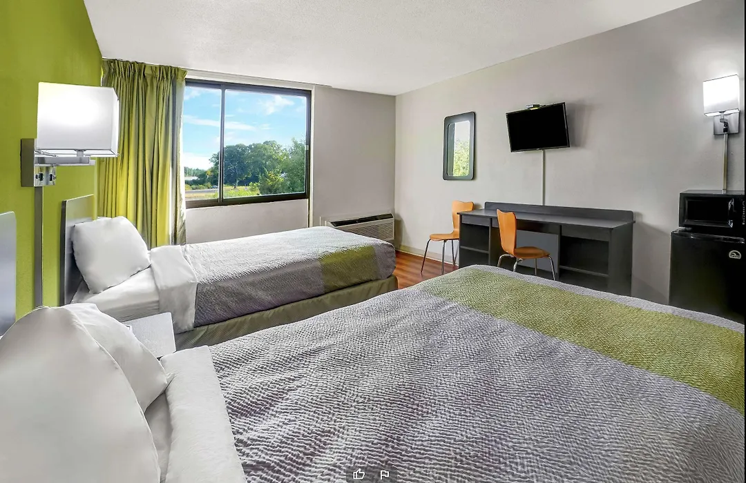 Travelodge By Wyndham Vernon Ct-1