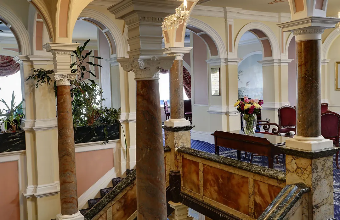 Royal Victoria Hotel-1