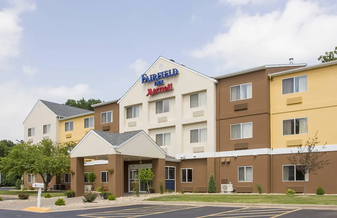 Fairfield Inn & Suites By Marriott Quincy-1