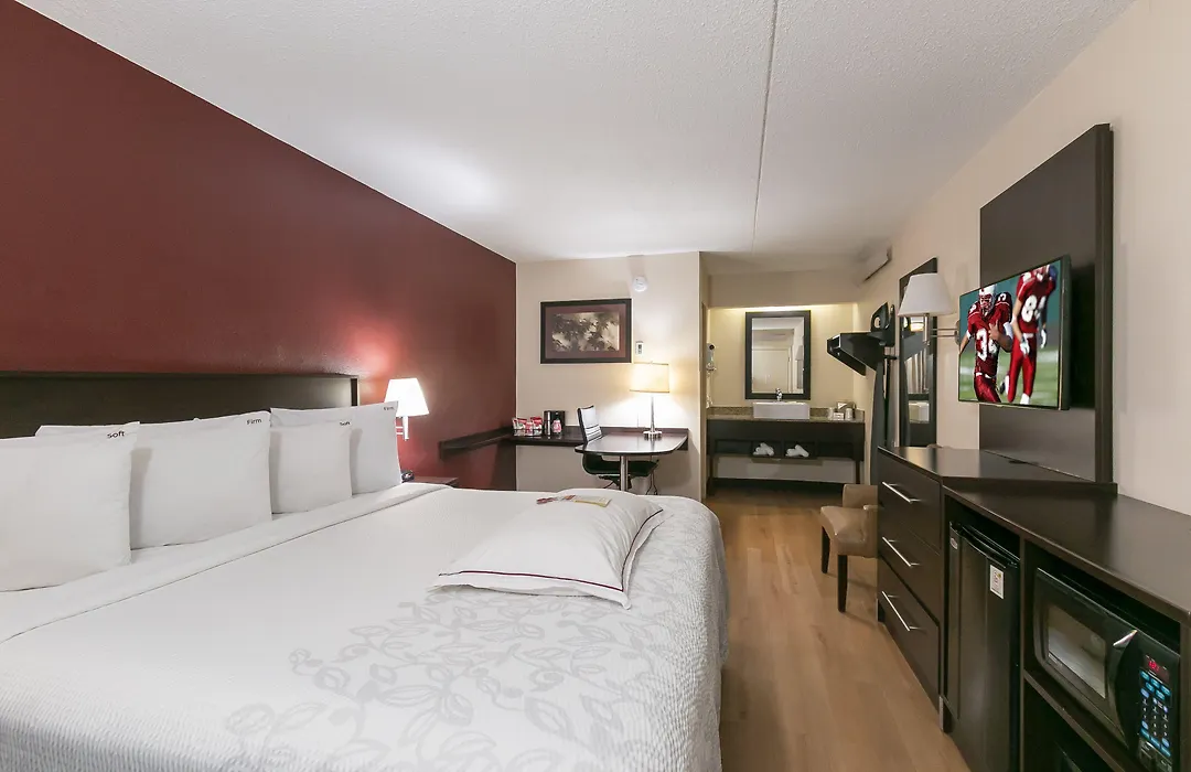 Red Roof Inn Plus+ Baltimore North - Timonium-1