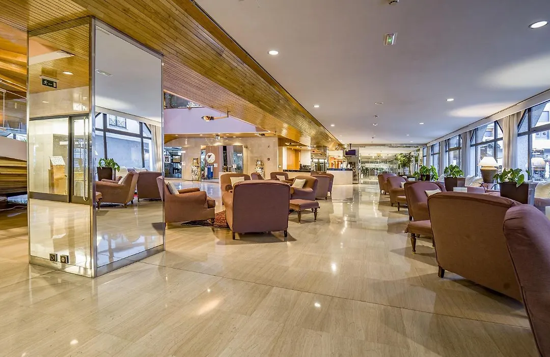 Roc Blanc Hotel & Spa-1