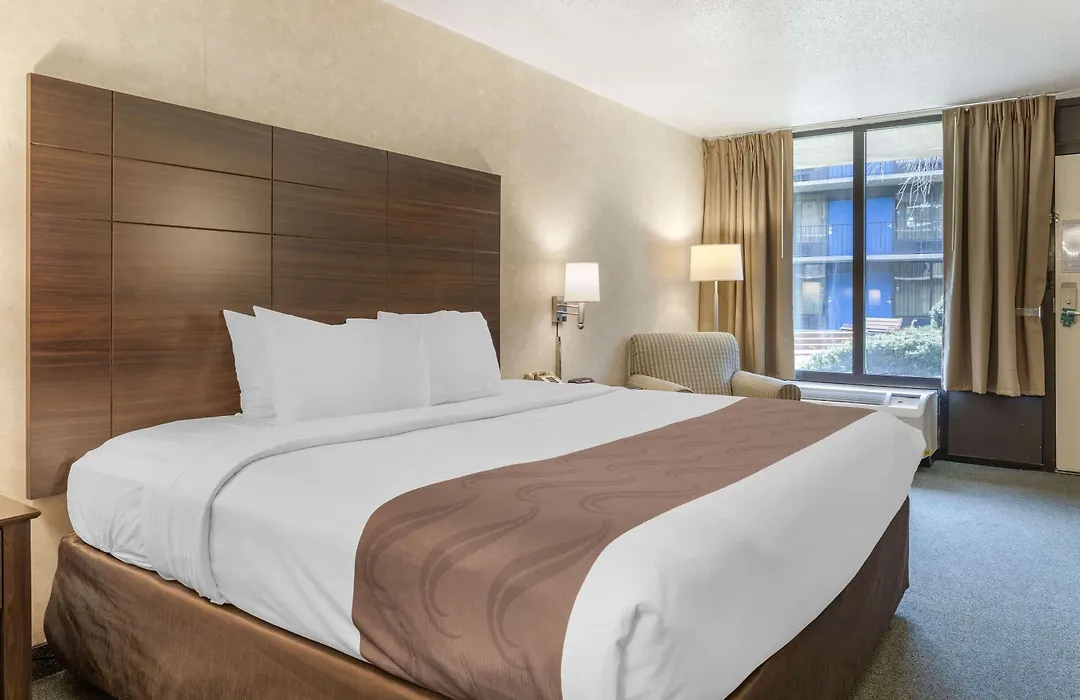 Quality Inn Vienna - Tysons Corner-1