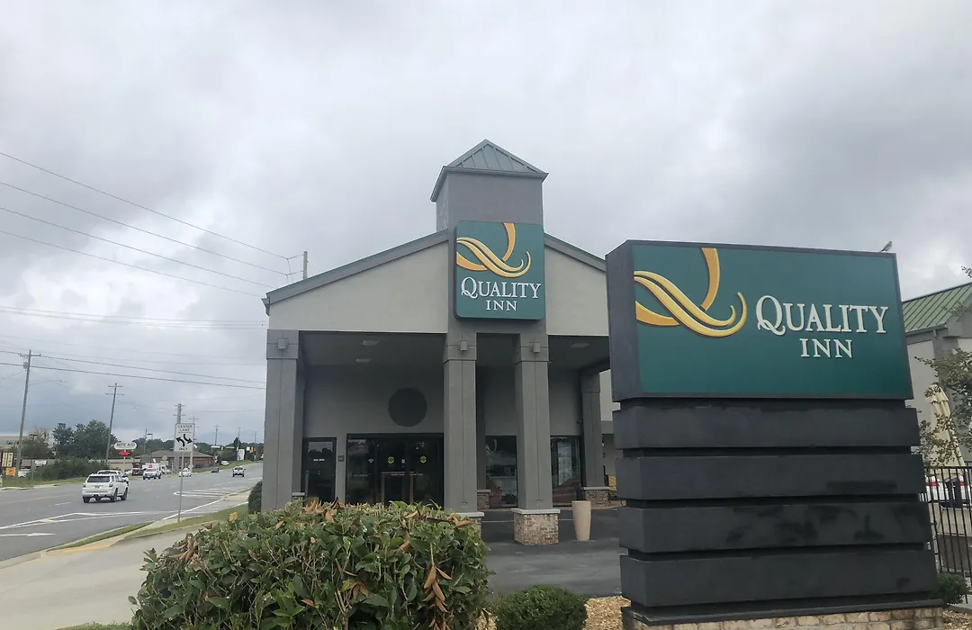 Quality Inn Calhoun North I-75-1