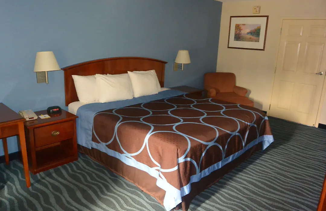 Days Inn By Wyndham Clarksville North Exit 4-1