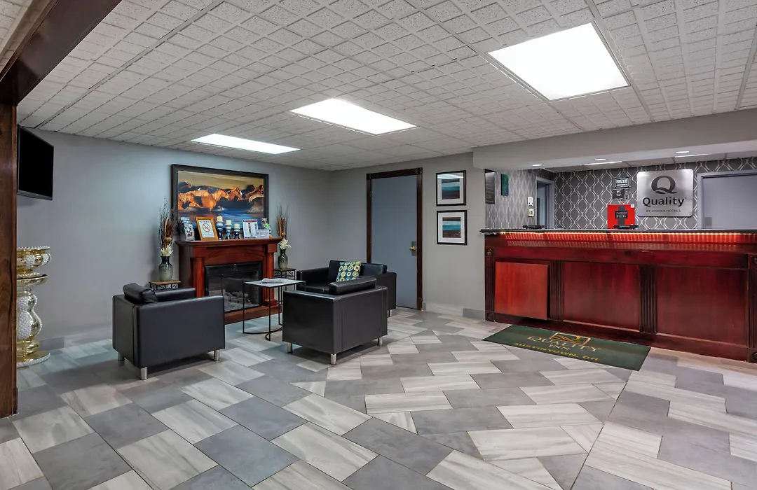 Quality Inn Austintown-Youngstown West-1