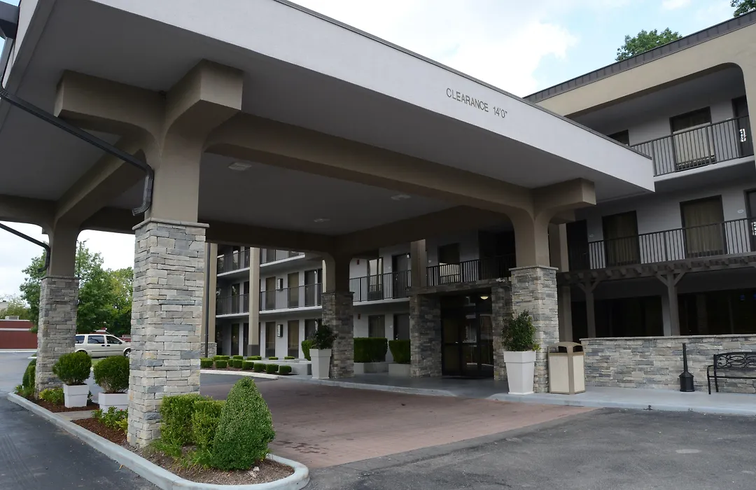 Baymont By Wyndham Nashville Airport-1