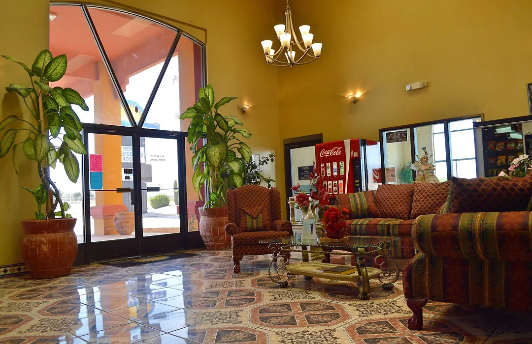 Days Inn By Wyndham Carlsbad-1