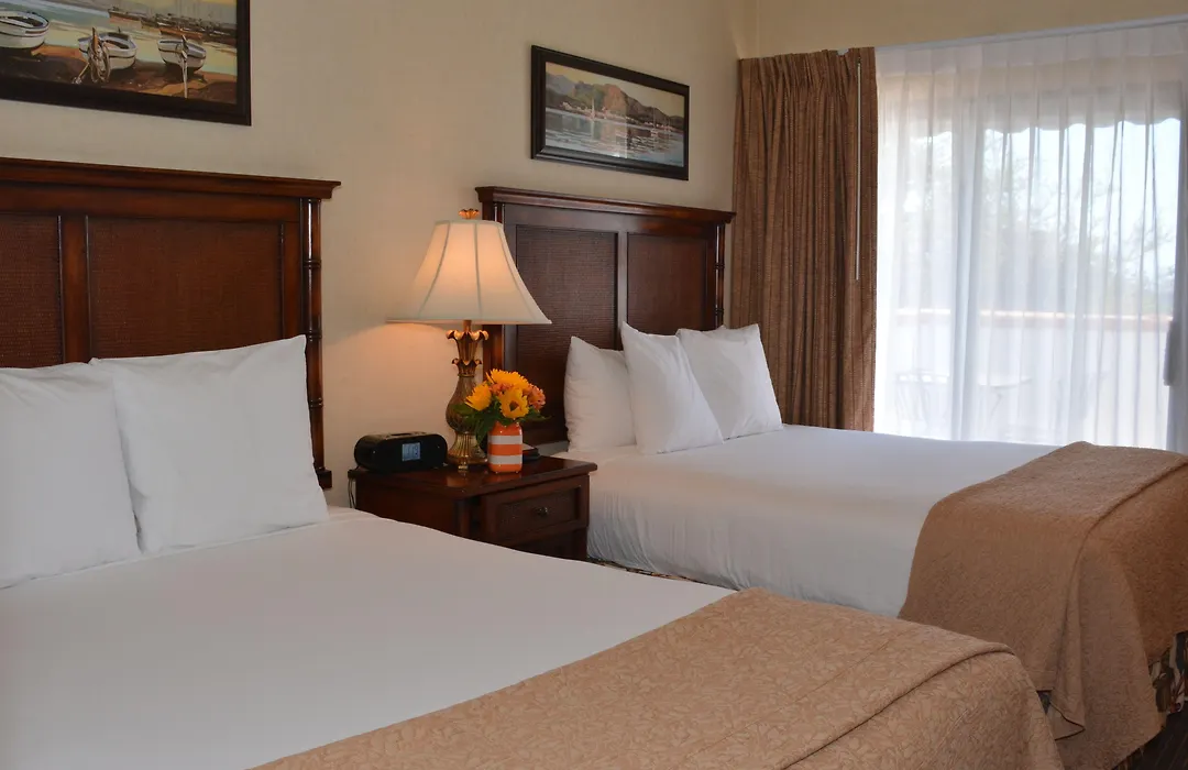 Oxford Suites Pismo Beach-1