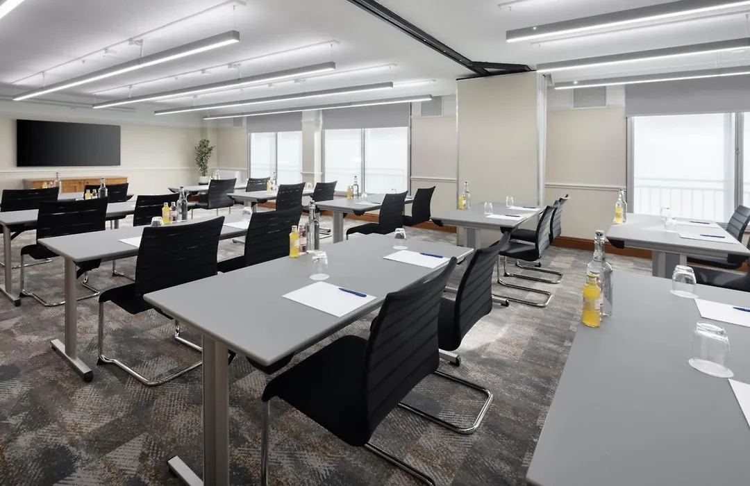 Delta Hotels By Marriott Heathrow Windsor-1
