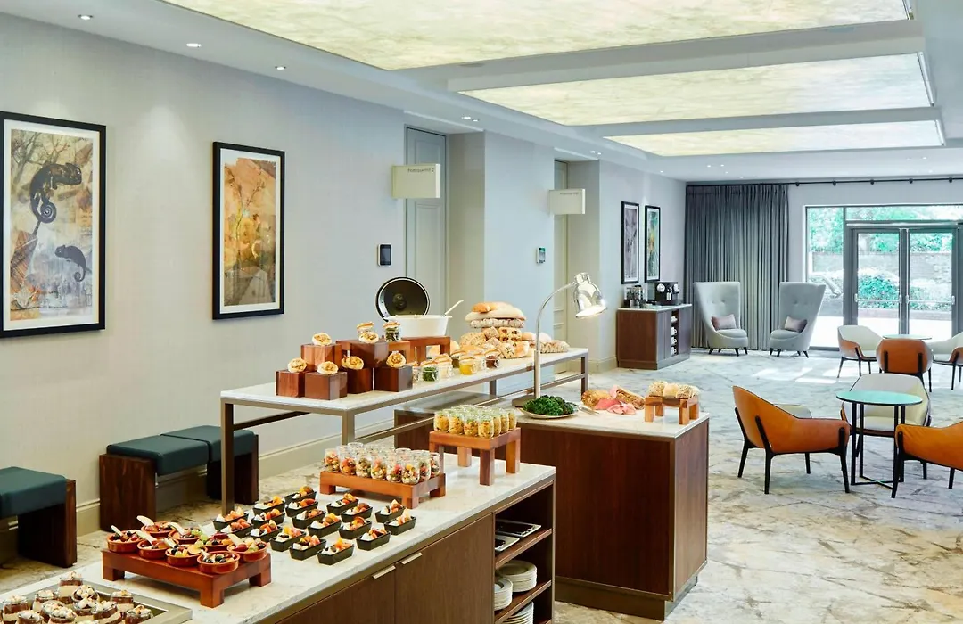 London Marriott Hotel Regents Park-1
