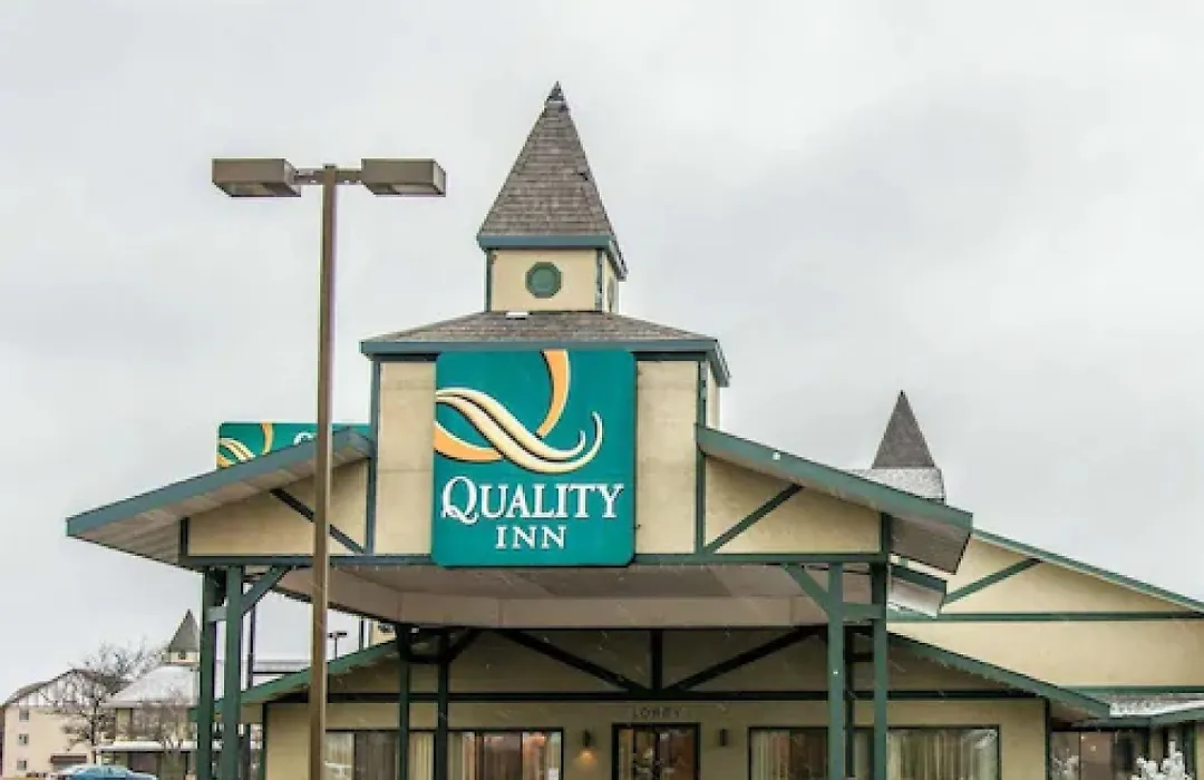 Quality Inn Gaylord-1