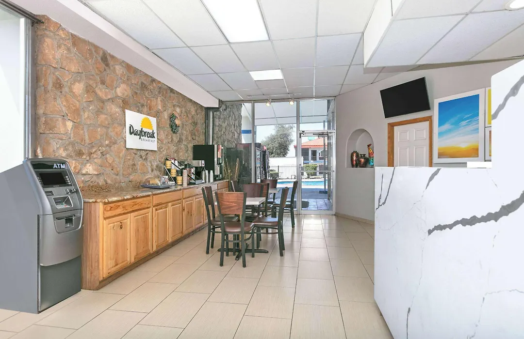 Days Inn By Wyndham South Fort Worth-1