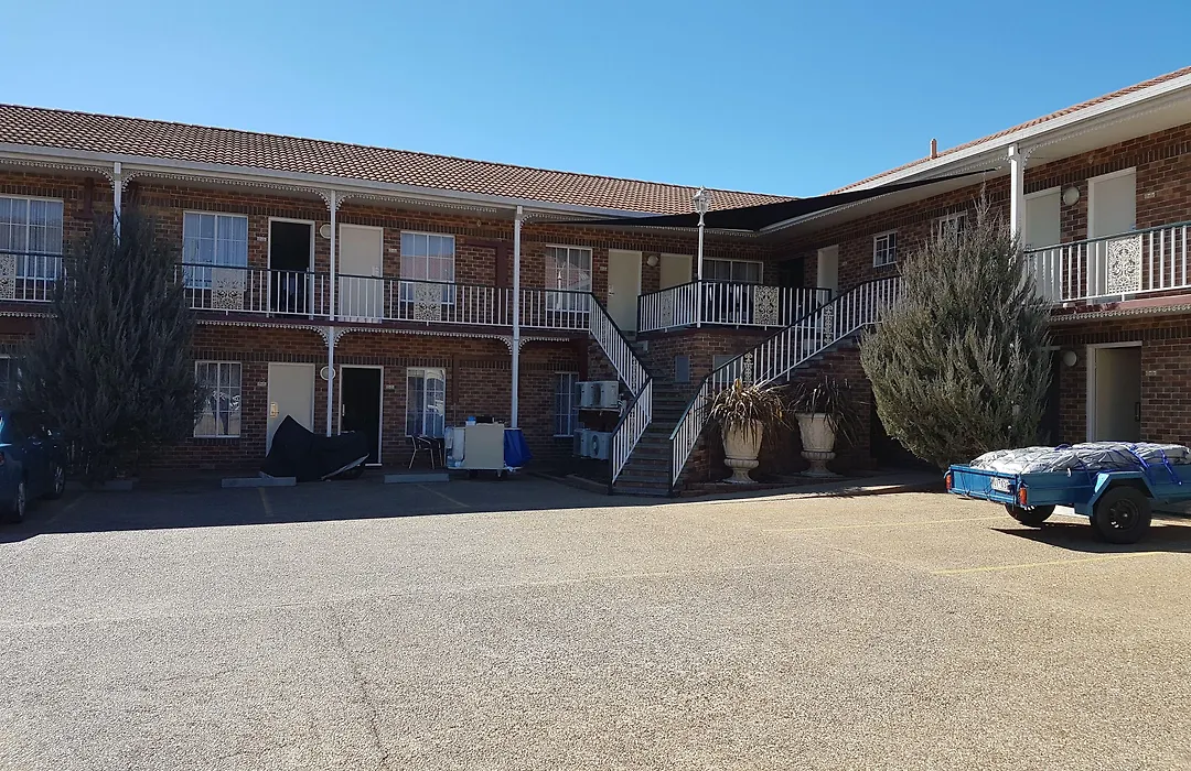 Golden Age Motor Inn-1