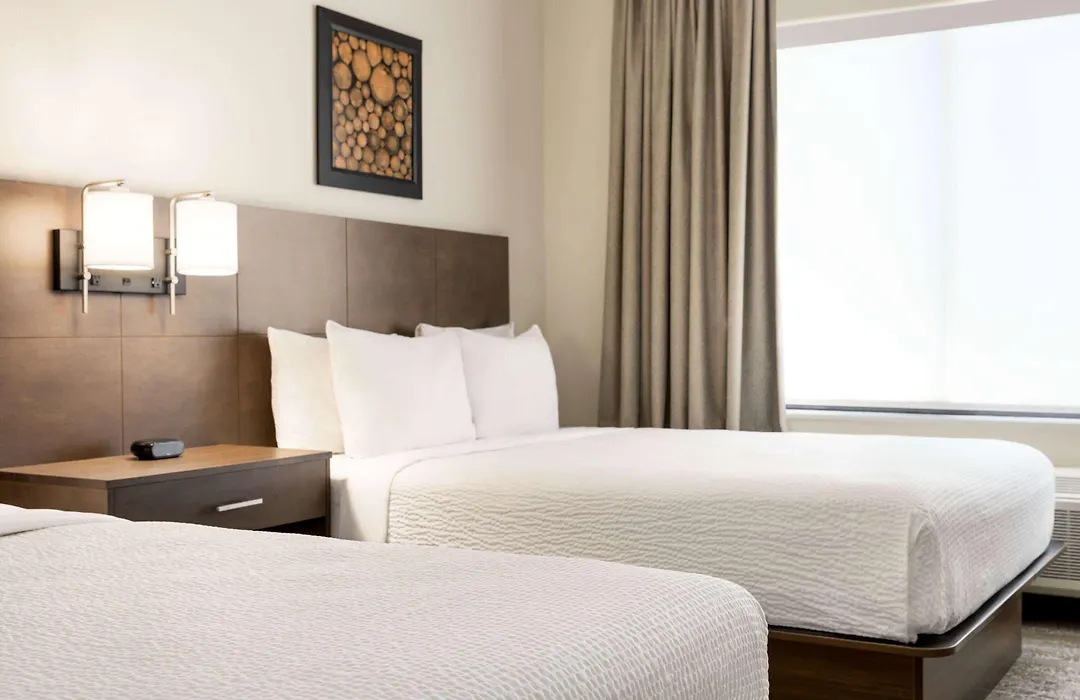 Days Inn & Suites By Wyndham Bozeman-1