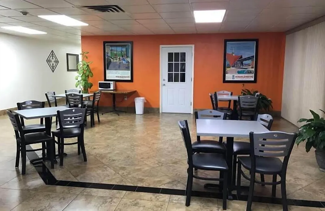 Howard Johnson By Wyndham Winter Haven Fl-1