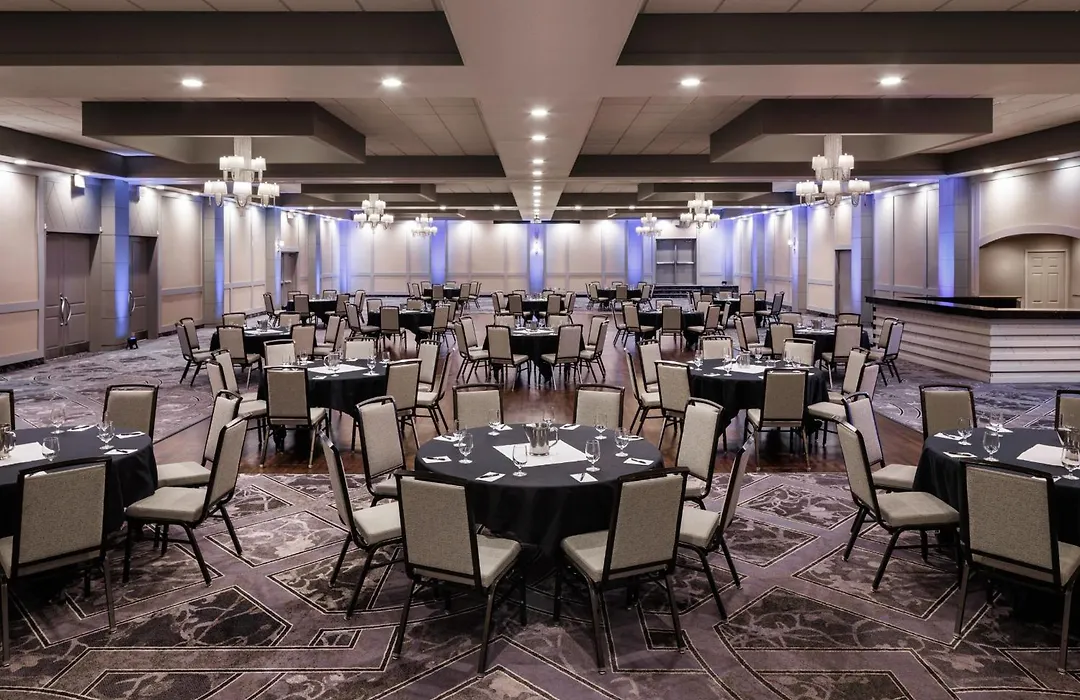 Pomeroy Hotel & Conference Centre-1