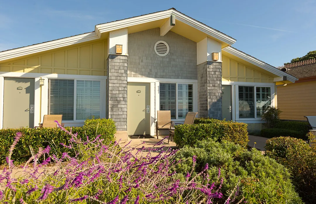 Fireside Inn On Moonstone Beach-1