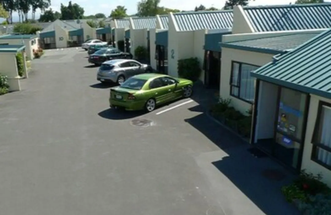 Sundowner Motel-1