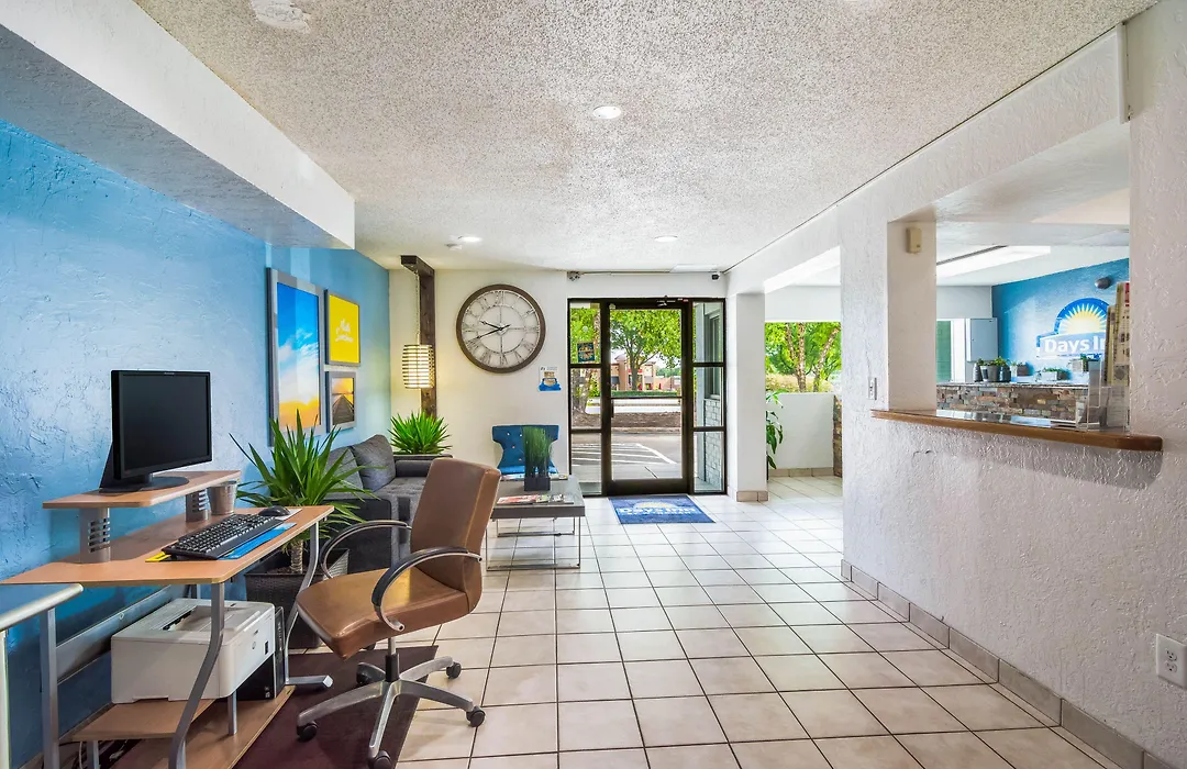 Days Inn By Wyndham Raleigh Glenwood-Crabtree-1