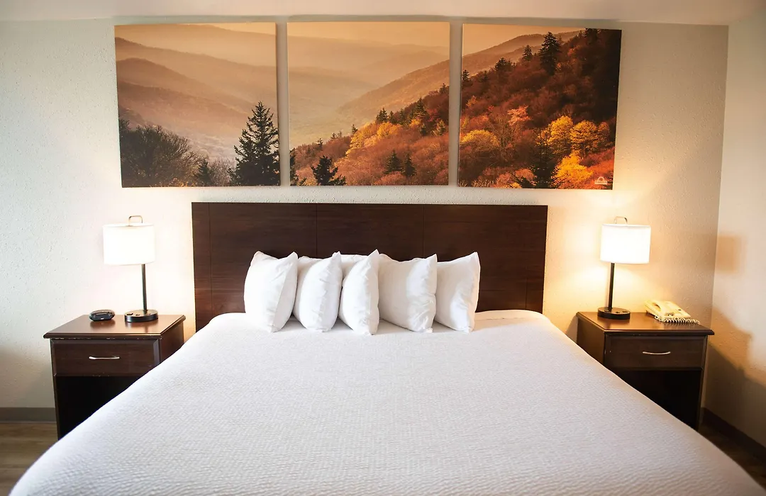 Days Inn By Wyndham Waynesboro-1