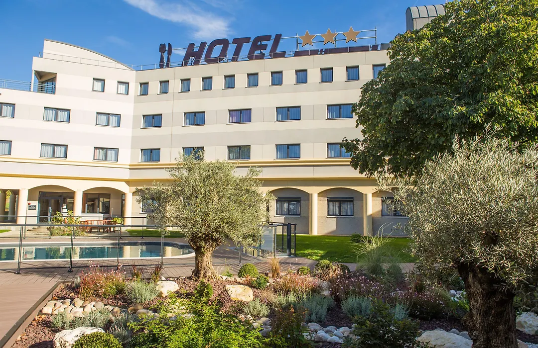 Hotel Le Paddock-1