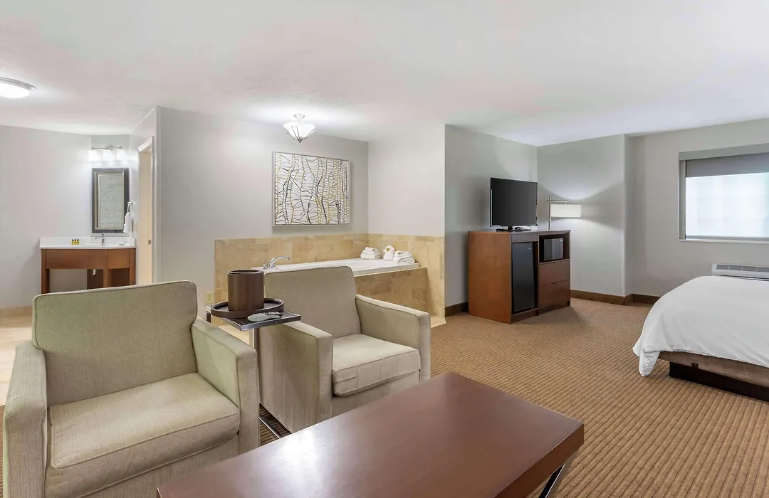 Best Western Plus Cotton Tree Inn-1