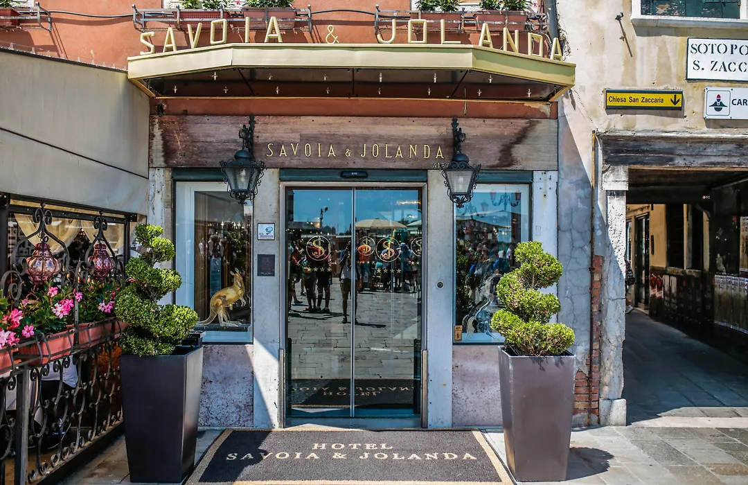 Savoia & Jolanda-1
