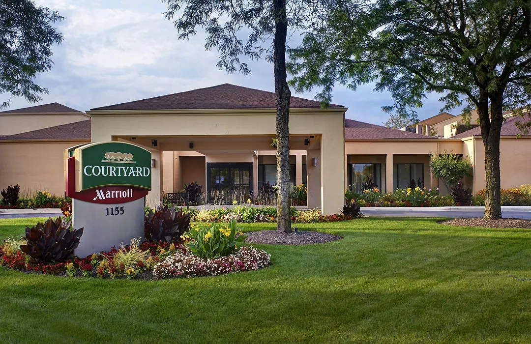 Courtyard By Marriott Chicago Naperville-1